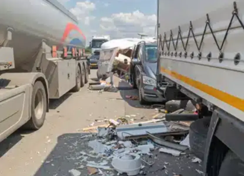 18 wheeler accidents img