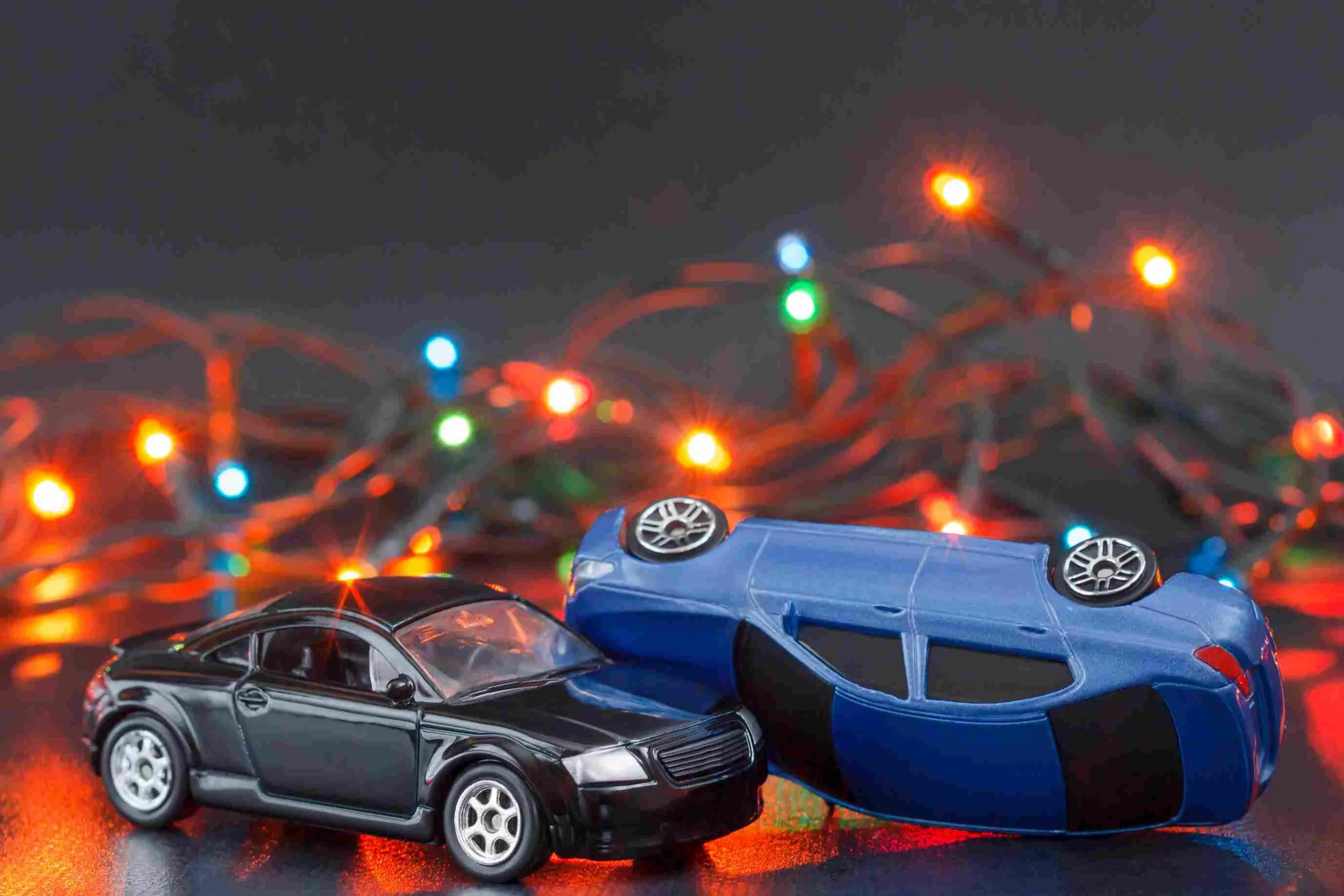 Tips to Avoid an Accident While Traveling This Holiday Season scaled